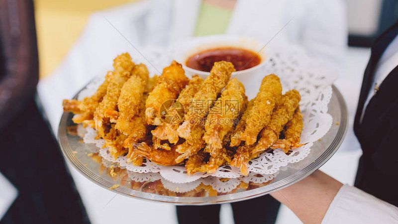 散装称重休闲食品：如何选购与储存？**
